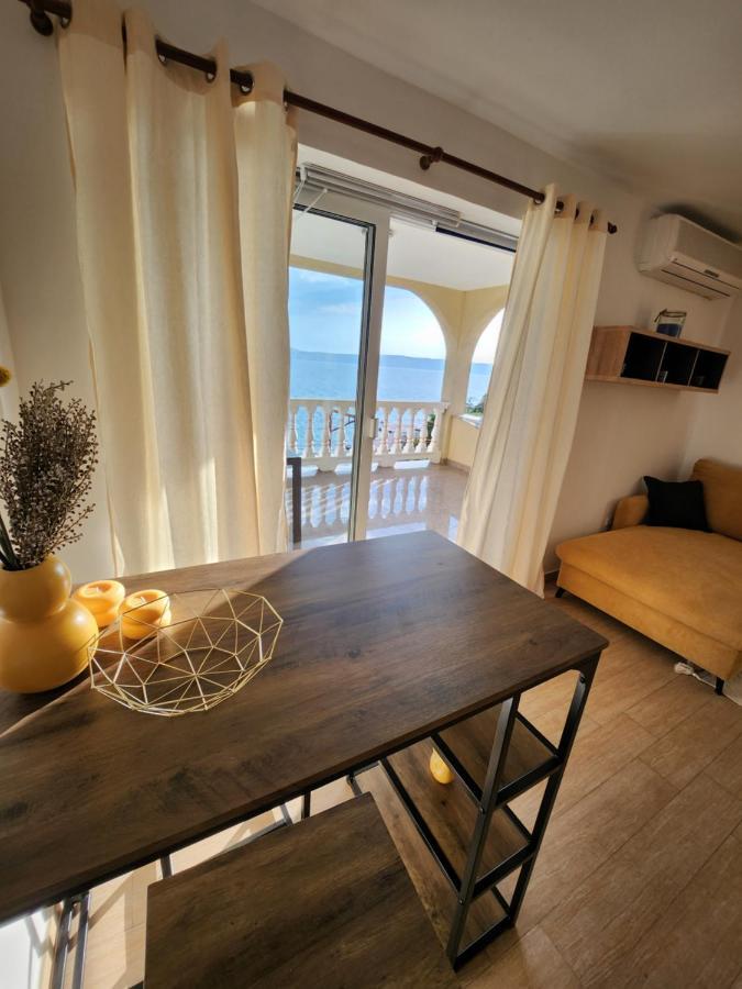 Appartement Lucija à Karlobag Extérieur photo