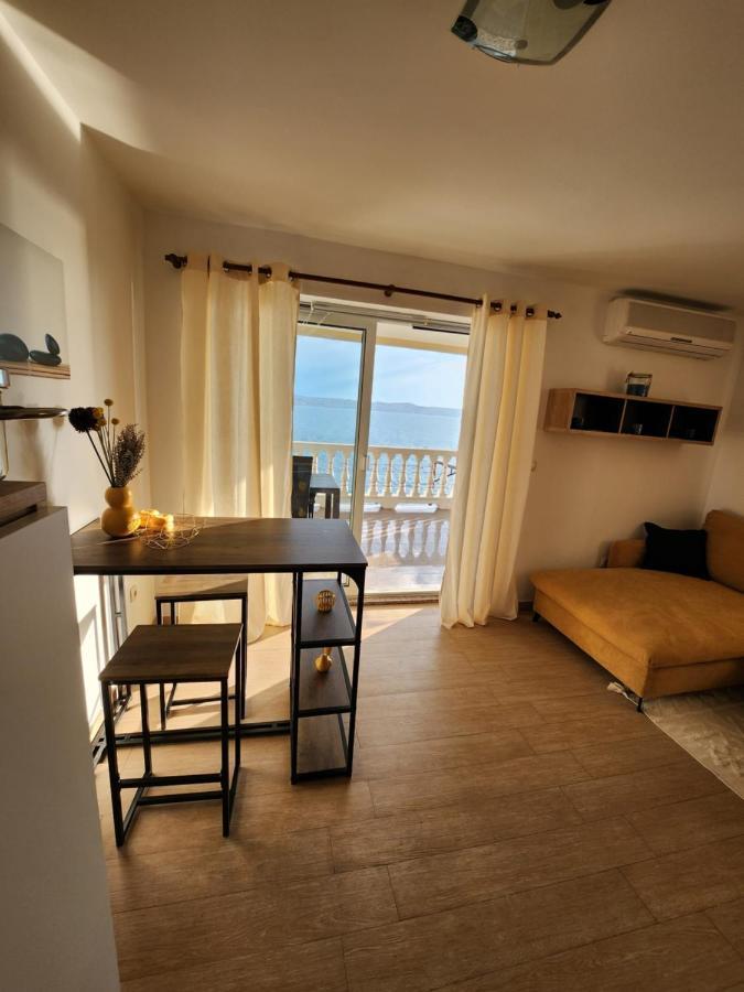 Appartement Lucija à Karlobag Extérieur photo