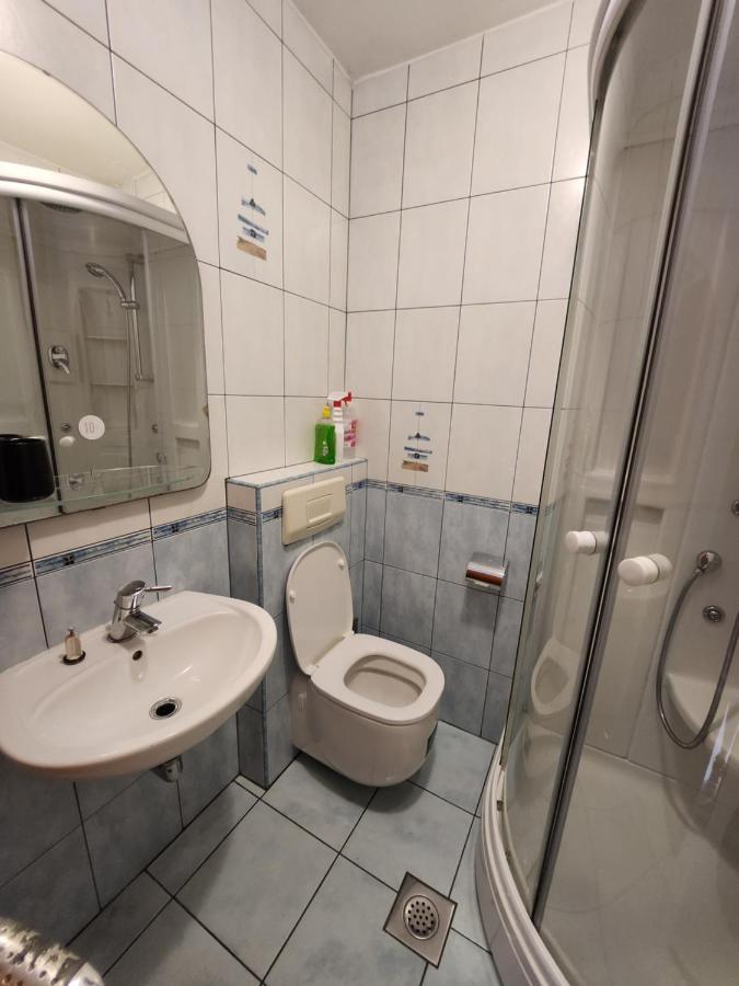 Appartement Lucija à Karlobag Extérieur photo
